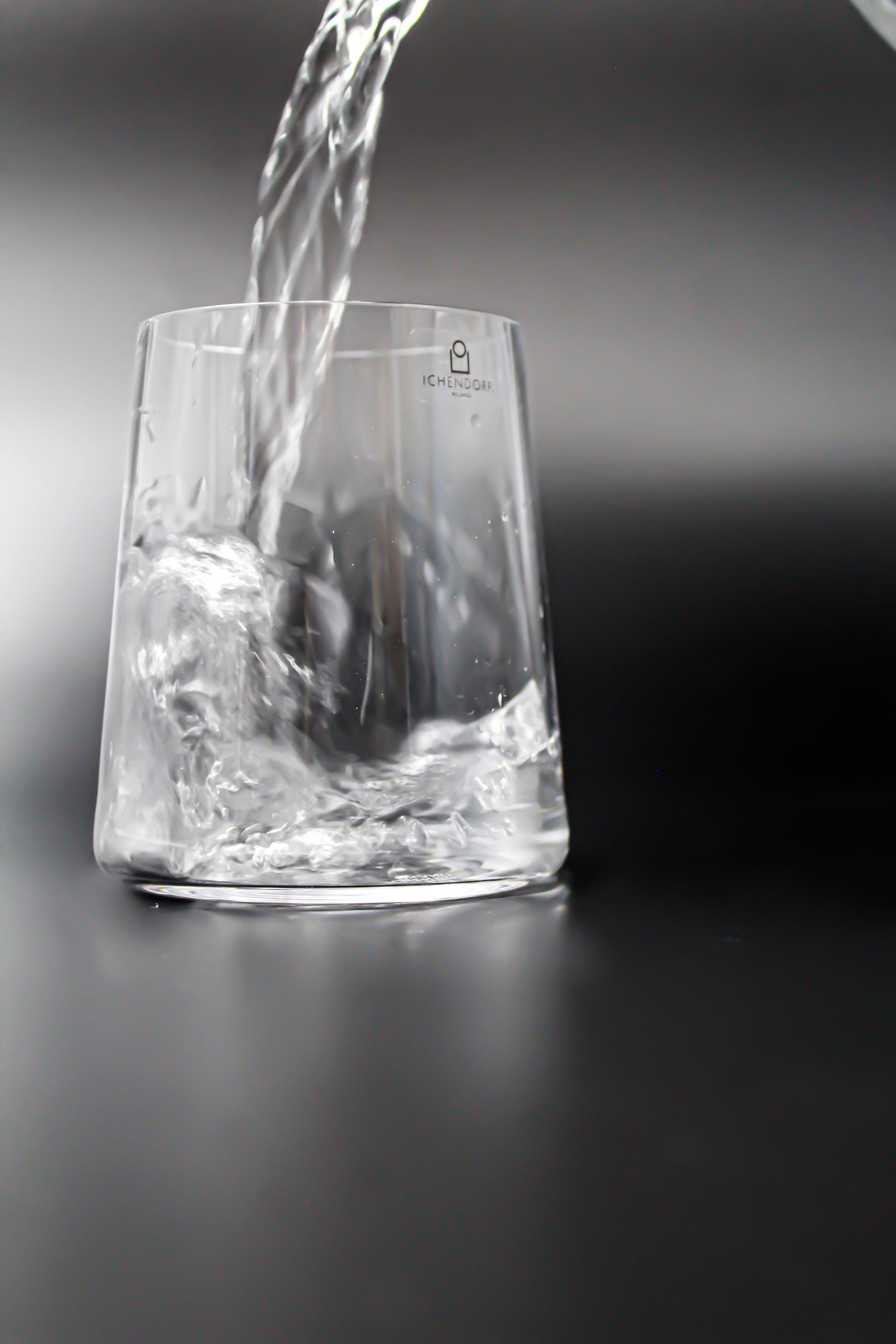 MANHATTAN Water Glass